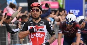 Caleb Ewan vince la tappa 7 del Giro d’Italia