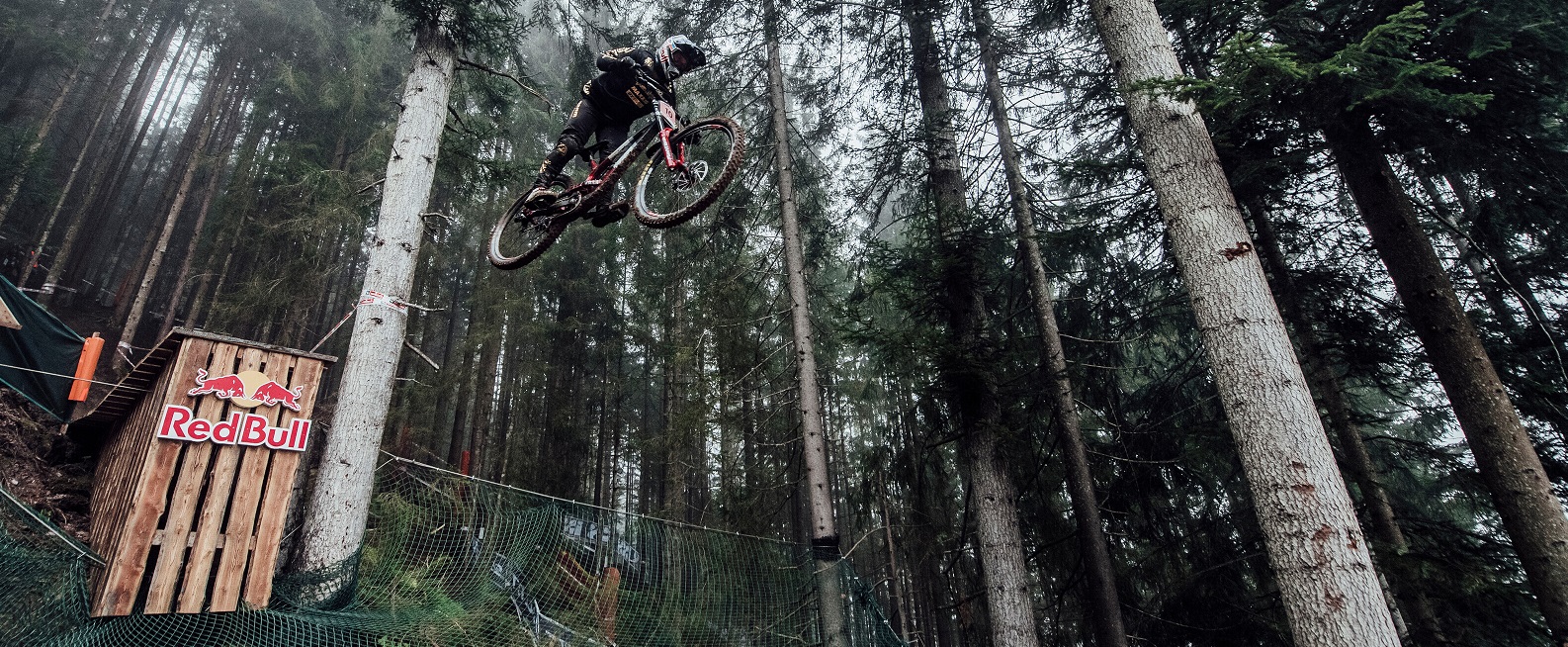 Nella foto in apertura Vali Höll al mondiale di Leogang 202