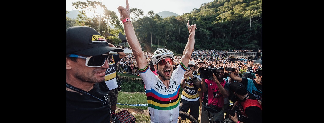 Nino Schurter performs at UCI XCO World Cup in Petropolis, Brazil on April 10, 2022 // Bartek Wolinski / Red Bull Content Pool // SI202204110052 // Usage for editorial use only //